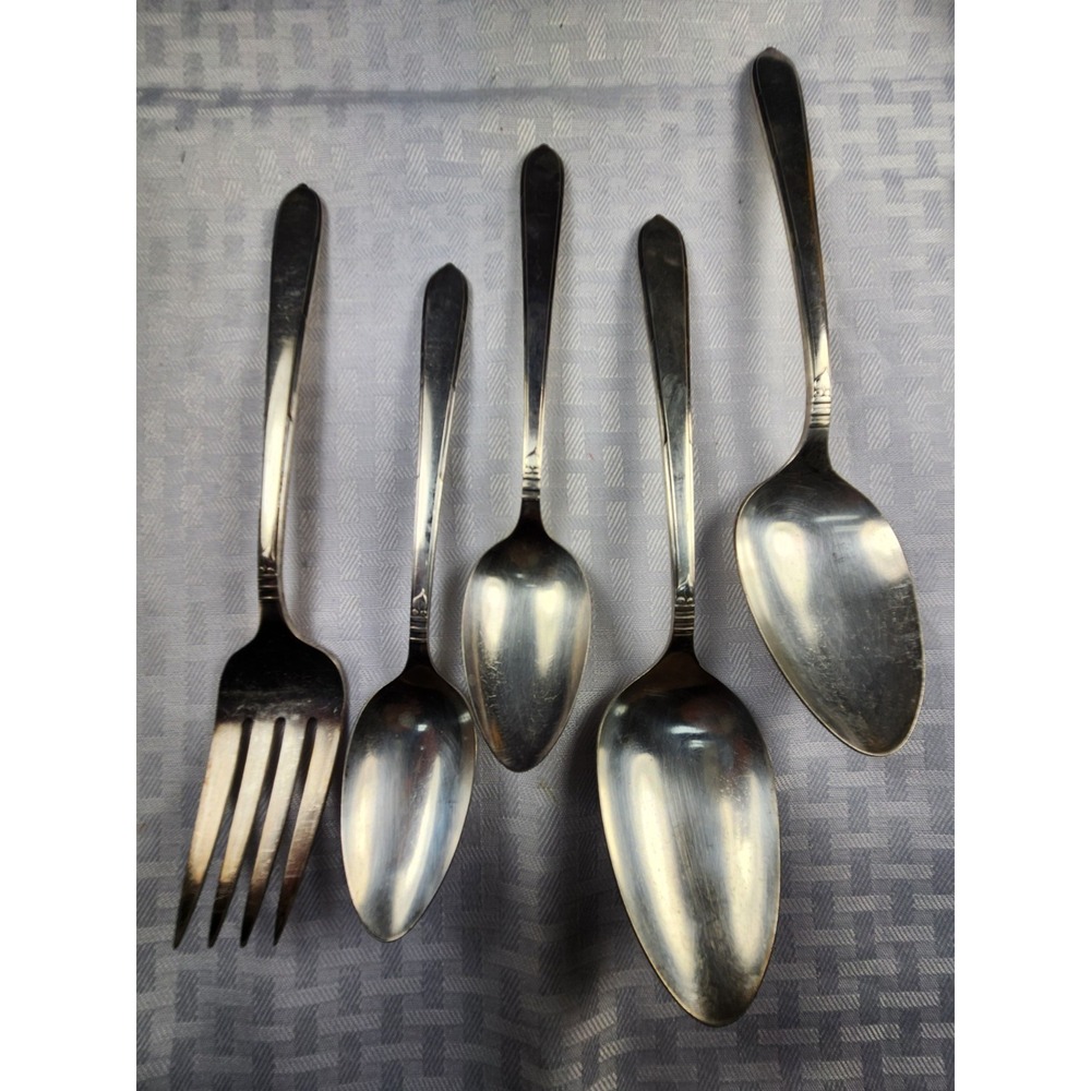 5 Piece Oneida Community Plate Silver Plate Flatware 1914 Table Spoon, Teaspoon